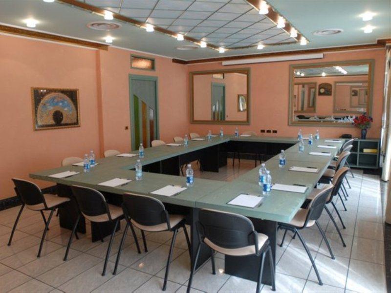 Ih Hotels Milano Puccini Extérieur photo