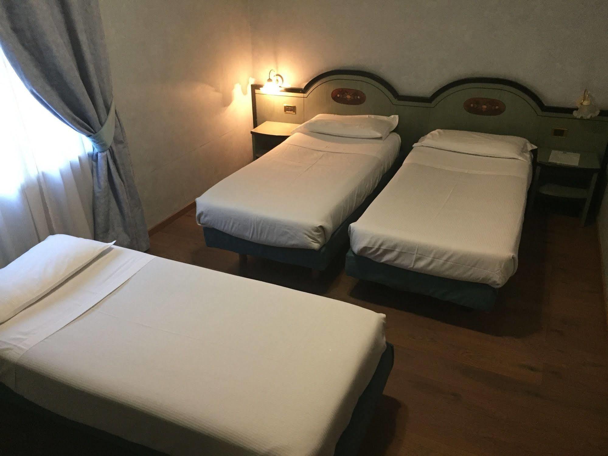 Ih Hotels Milano Puccini Extérieur photo